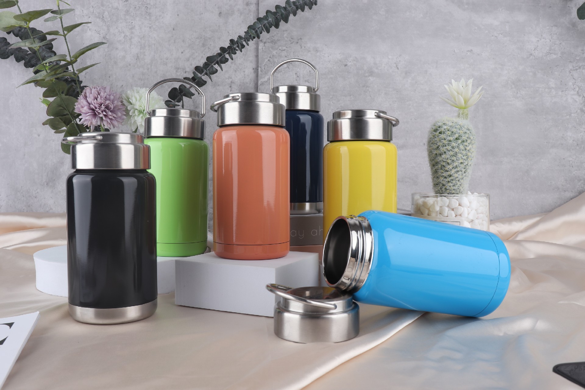 SEN HUA Best Seller Travel Promotional Eco Friendly Stainless Steel Double Wall Insulated Vacuum Bottle With Cap Water Bottles